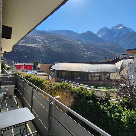 Apartment Vacanze Chabloz Nel Cuore Della Valle D'aosta *